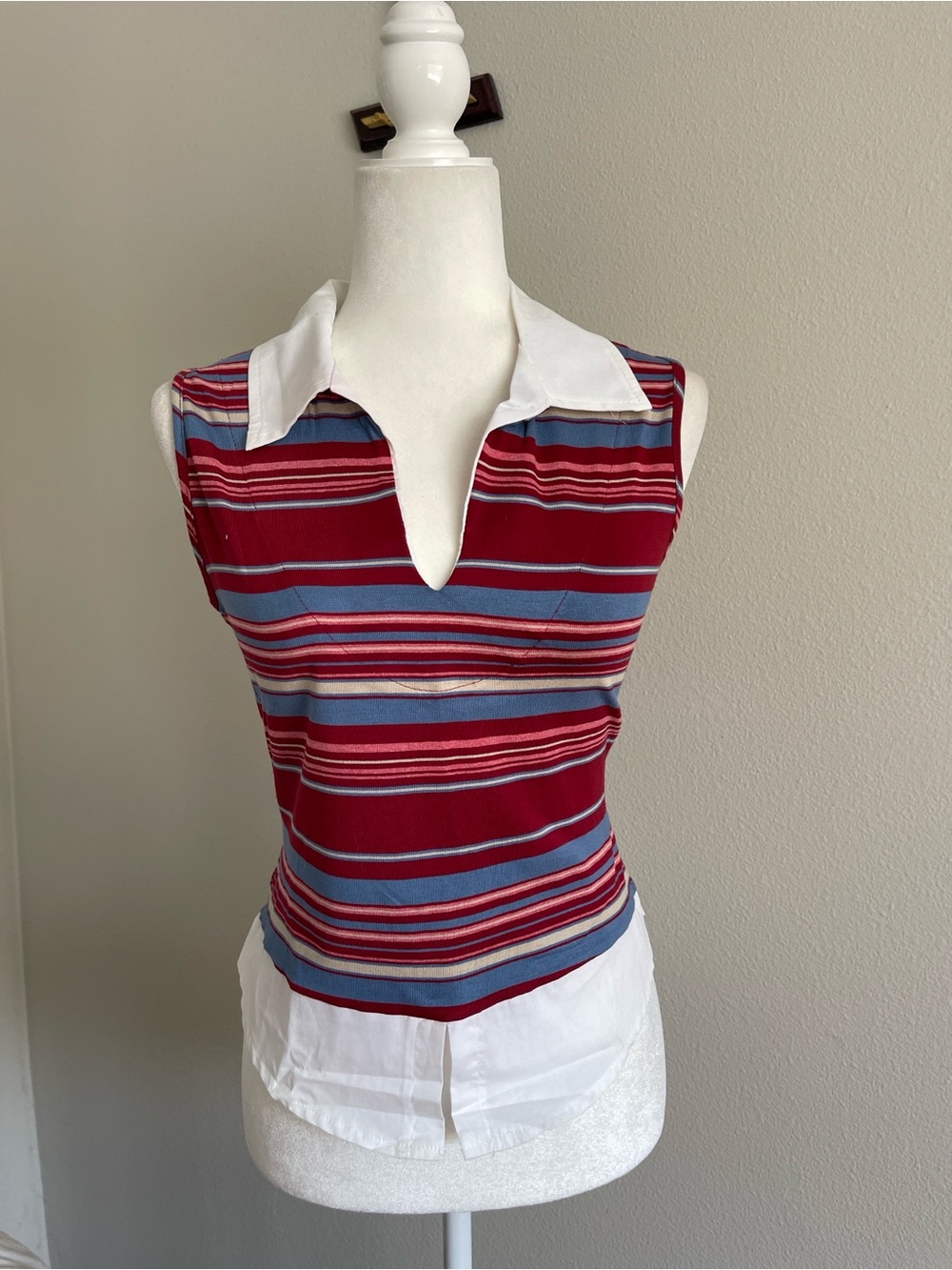 Hot Kiss Sleeveless Striped Tank with White Collar - Red & Blue